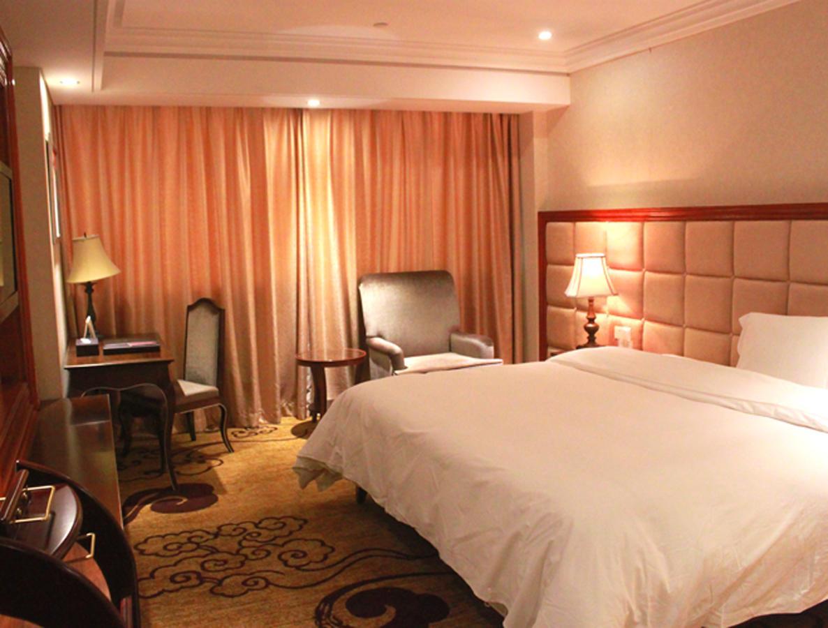 Century Palace Hotel Tung-kuan Exteriér fotografie